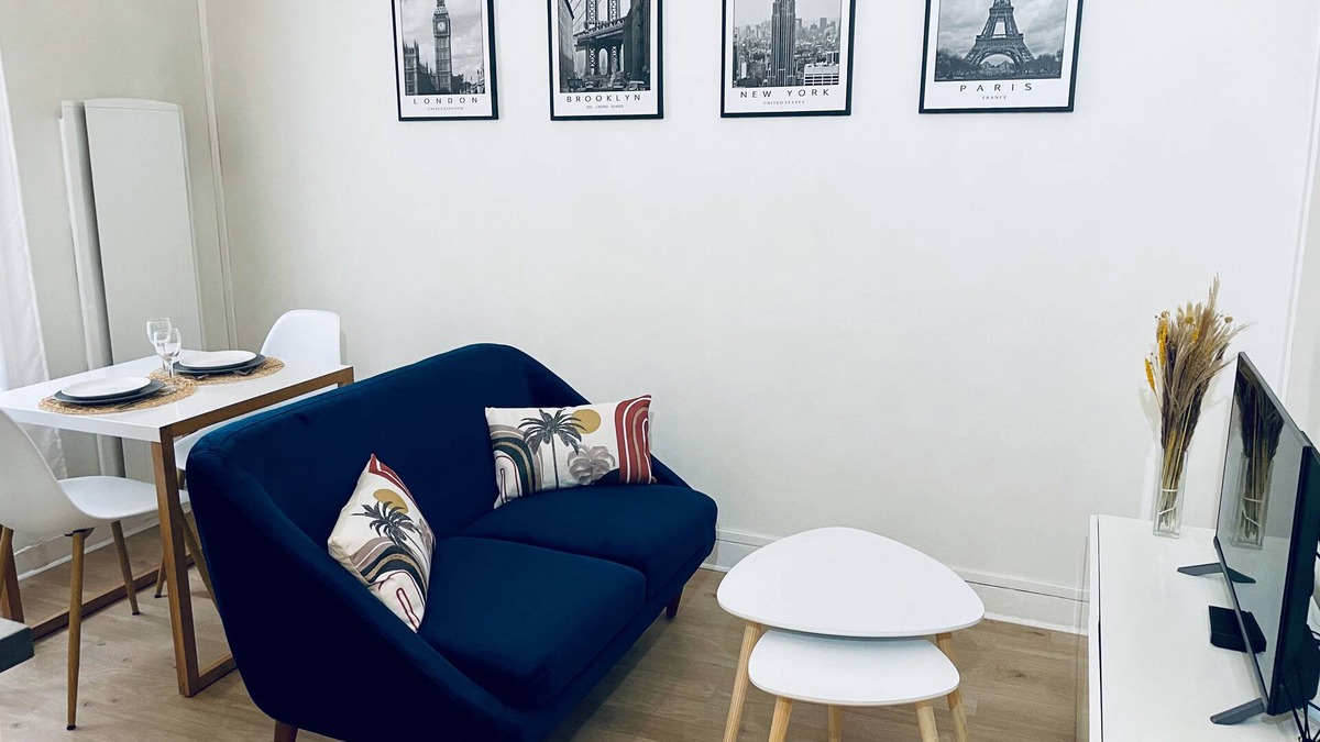 Suresnes Apartment | 10 minutes from La Défense and 20 minutes from Paris or Rolland Garros