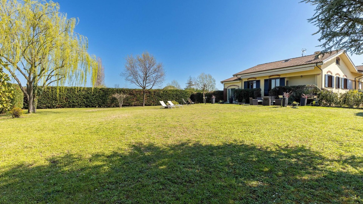 Rimini House | 10 minutes from the beach, strategically located "Villa il Castellaccio"