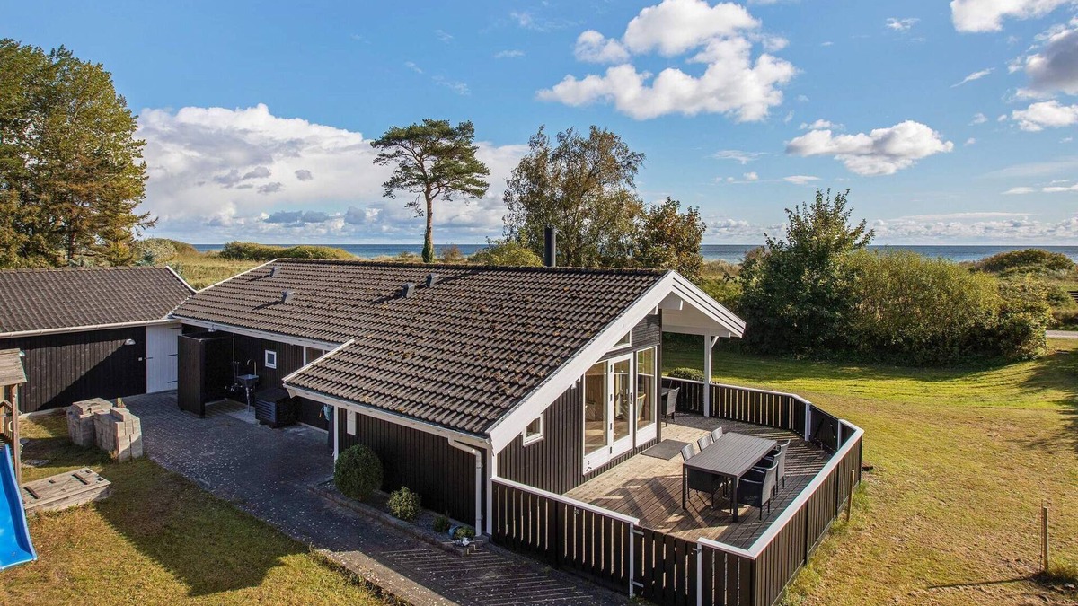 Idestrup House | 10 person holiday home in Idestrup