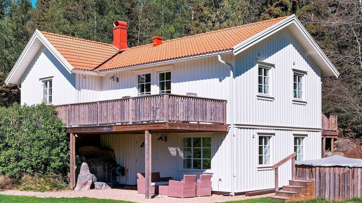 Uddevalla Municipality House | 10 person holiday home in UDDEVALLA