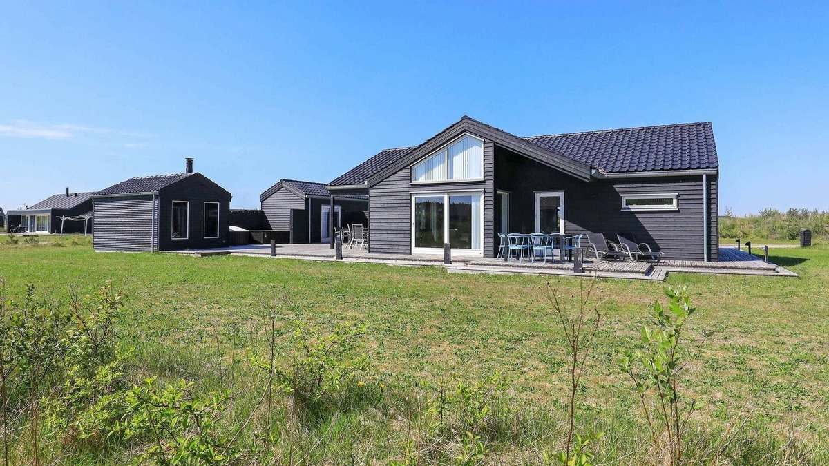 Tranum House | 10 person holiday home in Brovst-By Traum
