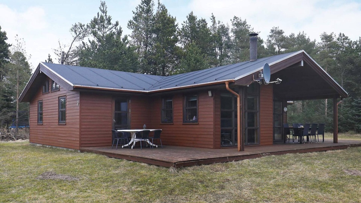 Brovst House | 10 person holiday home in Brovst