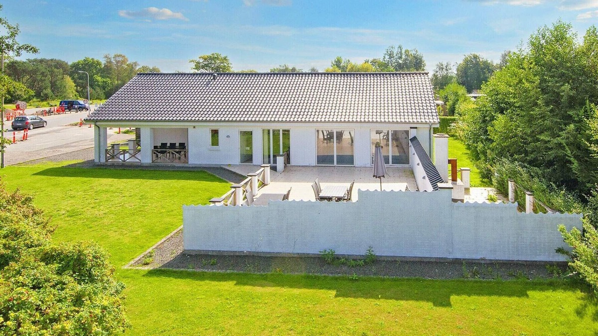 Grena Strand House | 10 person holiday home in Grenaa-By Traum