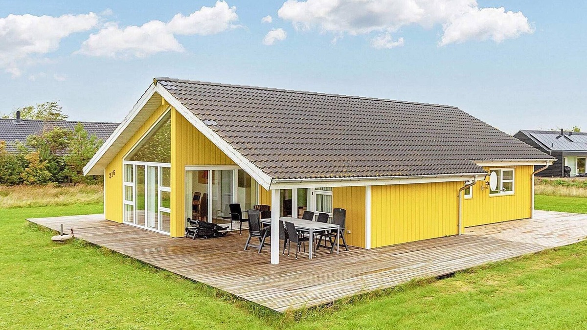 Tranum House | 10 person holiday home in Brovst-By Traum