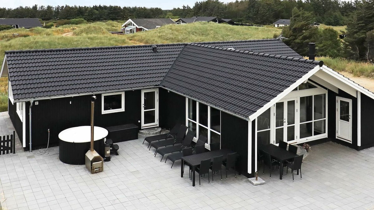 Hvorup Klit House | 10 person holiday home in Løkken-By Traum
