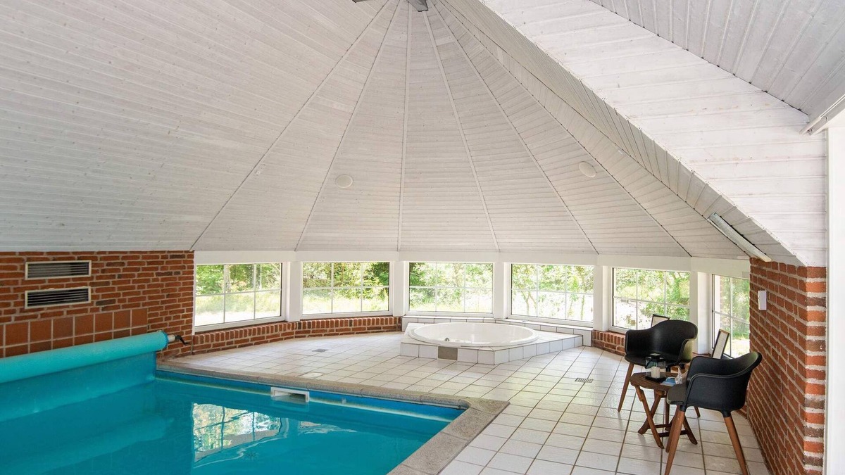 Kongsmark House | 10 person holiday home in Rømø