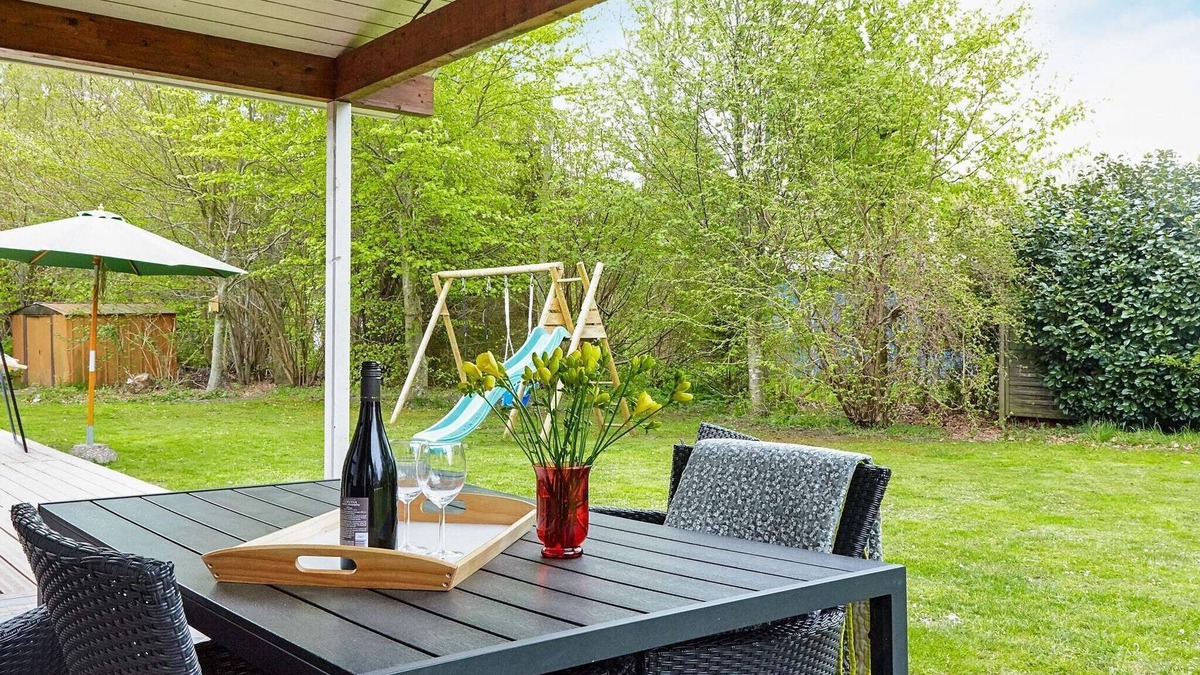 Hoensinge House | 10 person holiday home in Vig