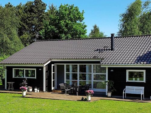 Trend House | 10 person holiday home in Løgstør-By Traum