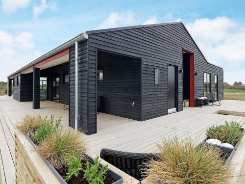 Nr. Lyngby House | 10 person holiday home in Løkken