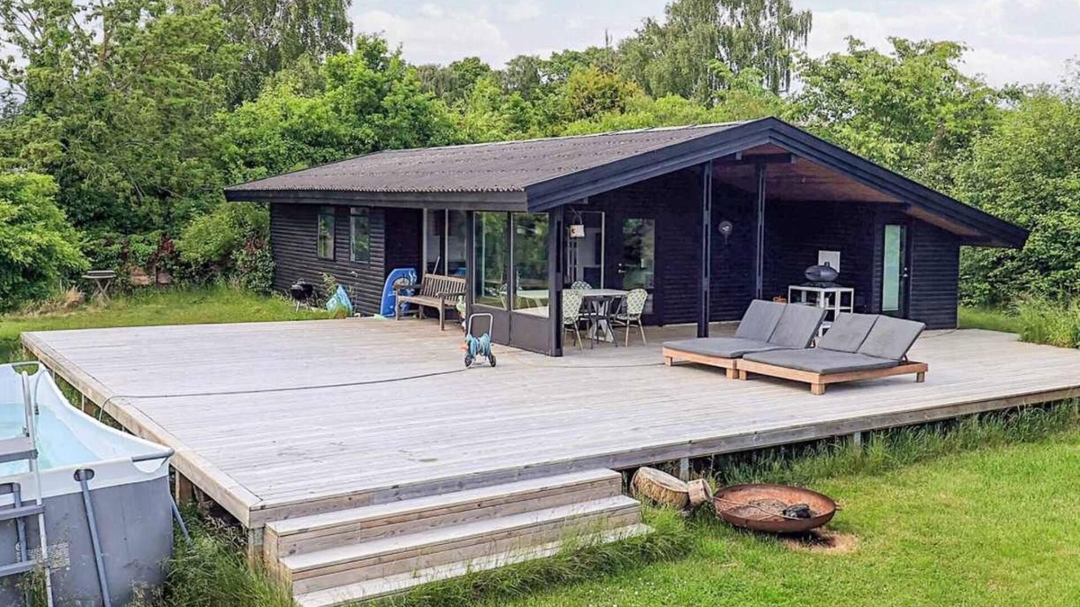 Vejby Apartment | 10 person Summerhouse with pool