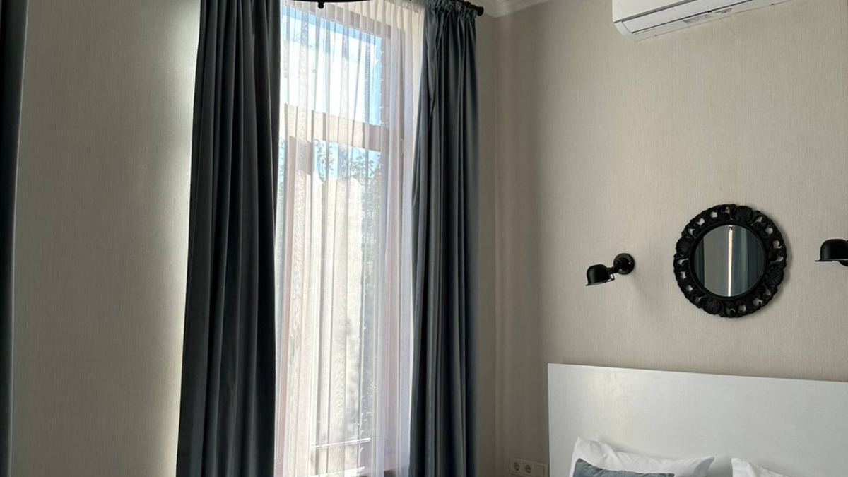 Kutaisi Hotel | 10-room exceptional hotel in delightful Kutaisi center with AC, WiFi.