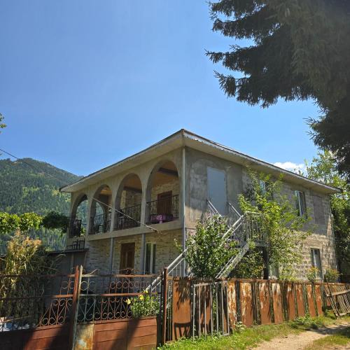 Didachara House | 10 Valley