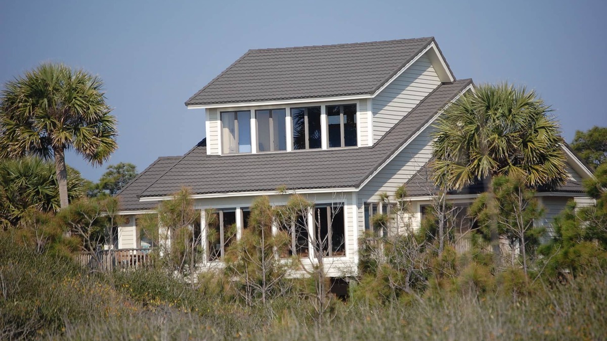 Treasure Beach Village House | 100+ 5 Star reviews! New TimberTech decking, railing, seating. Fantastic views!