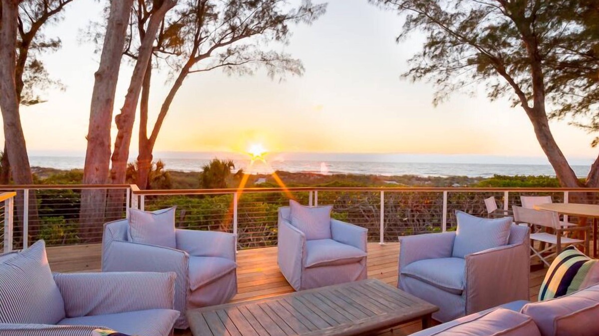 Wulfert House | $100 Bubble Room Gift Certificate for bookings made for 2025 stays! Gulf Front!
