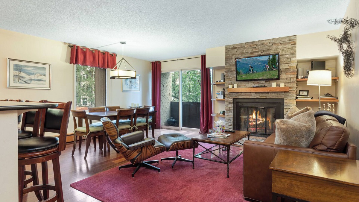 Vail Condo | 100 ft. to Gondola! Balcony, Fireplace, Views, Parking! Heart of Lionshead!
