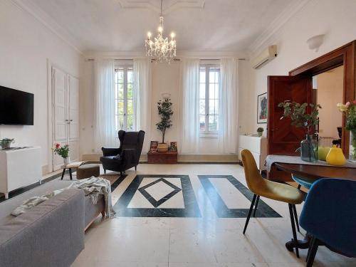 Quartiere Coppede Apartment | 100 m² Apartment ∙ 2 bedrooms ∙ 5 guests