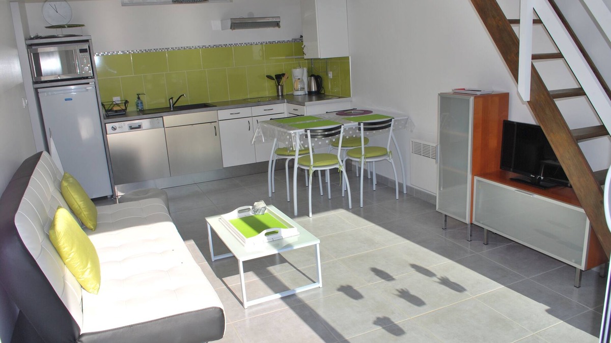 Noirmoutier-en-l'Ile House | 100 m from the sea VERY PLEASANT HOUSE 2/4persons (1bedroom + 1 mezz)