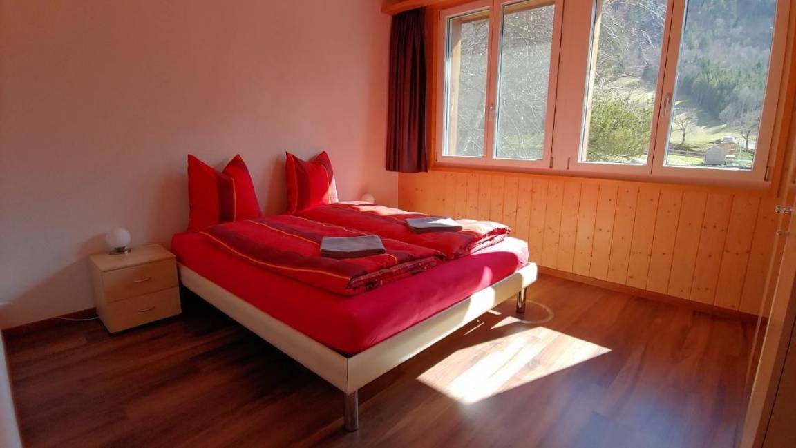 Wiler Apartment | 100 m² Apartment ∙ 3 bedrooms ∙ 8 guests