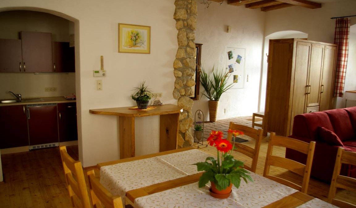 Poysdorf Apartment | 100 m² Apartment ∙ 1 bedroom ∙ 4 guests