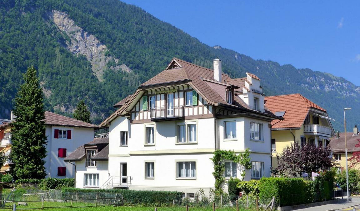 Central Interlaken Apartment | 100 m² Apartment ∙ 4 bedrooms ∙ 6 guests