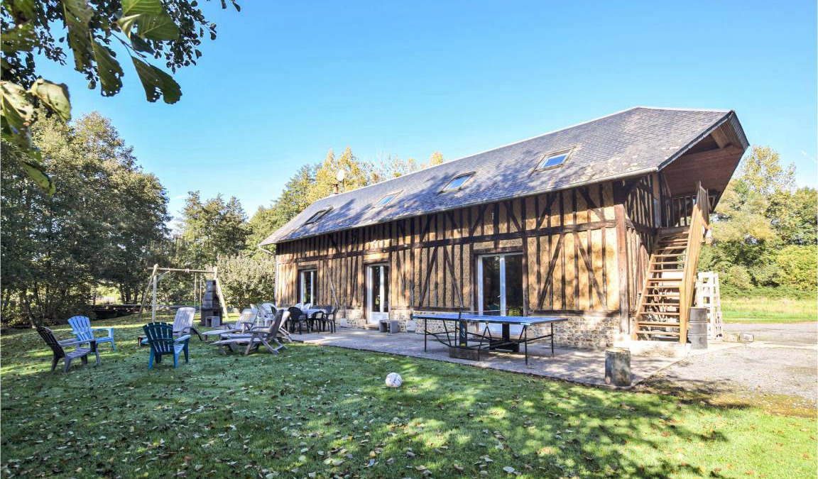 Bonneville-la-Louvet House | 100 m² House ∙ 4 bedrooms ∙ 12 guests