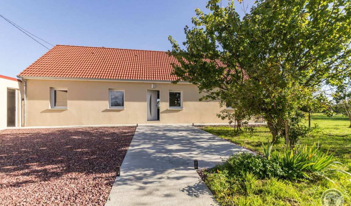 Vesly House | 100 m² Gîte ∙ 3 bedrooms ∙ 6 guests