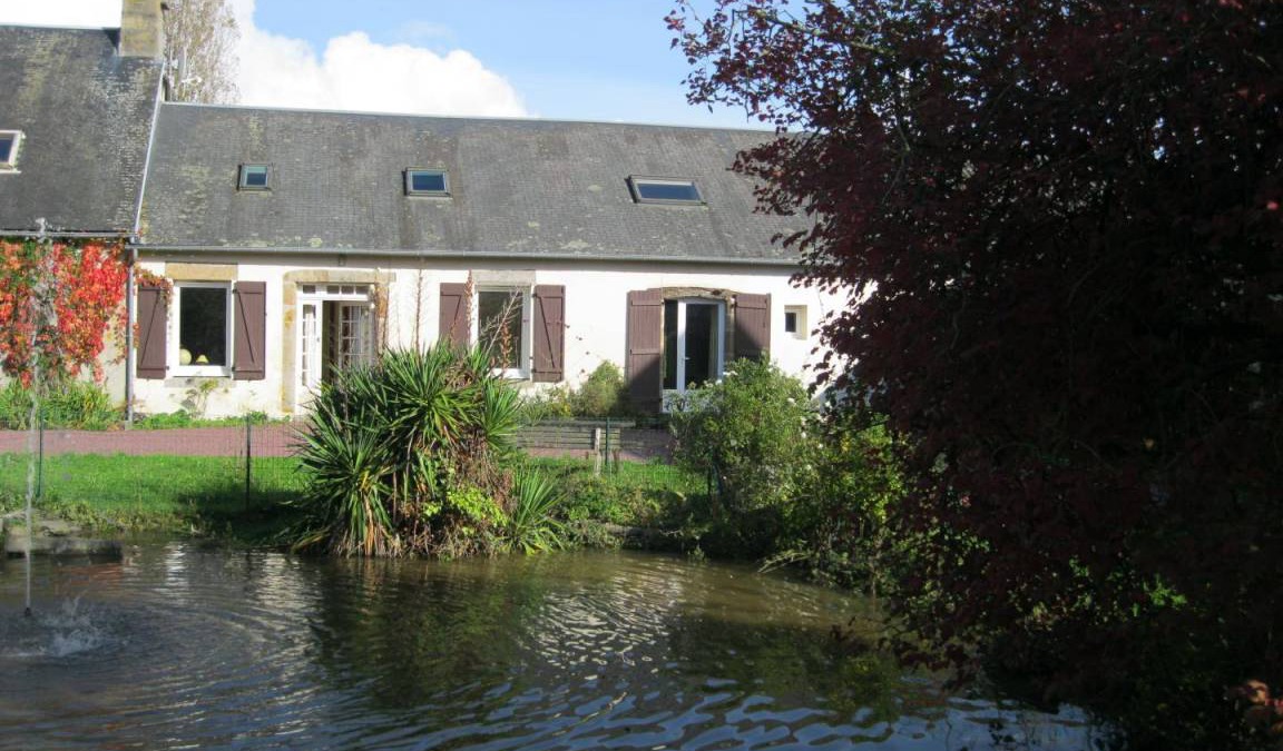 Bacilly House | 100 m² Gîte ∙ 2 bedrooms ∙ 3 guests