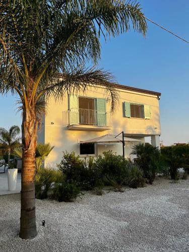 Policoro House | 100 m² House ∙ 2 bedrooms ∙ 7 guests
