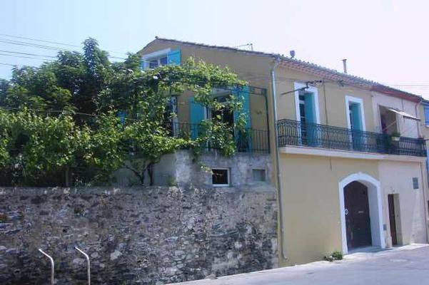 Valros House | 100 m² House ∙ 2 bedrooms ∙ 6 guests