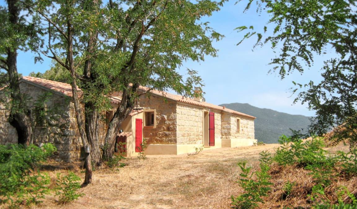 Sartene House | 100 m² House ∙ 3 bedrooms ∙ 6 guests