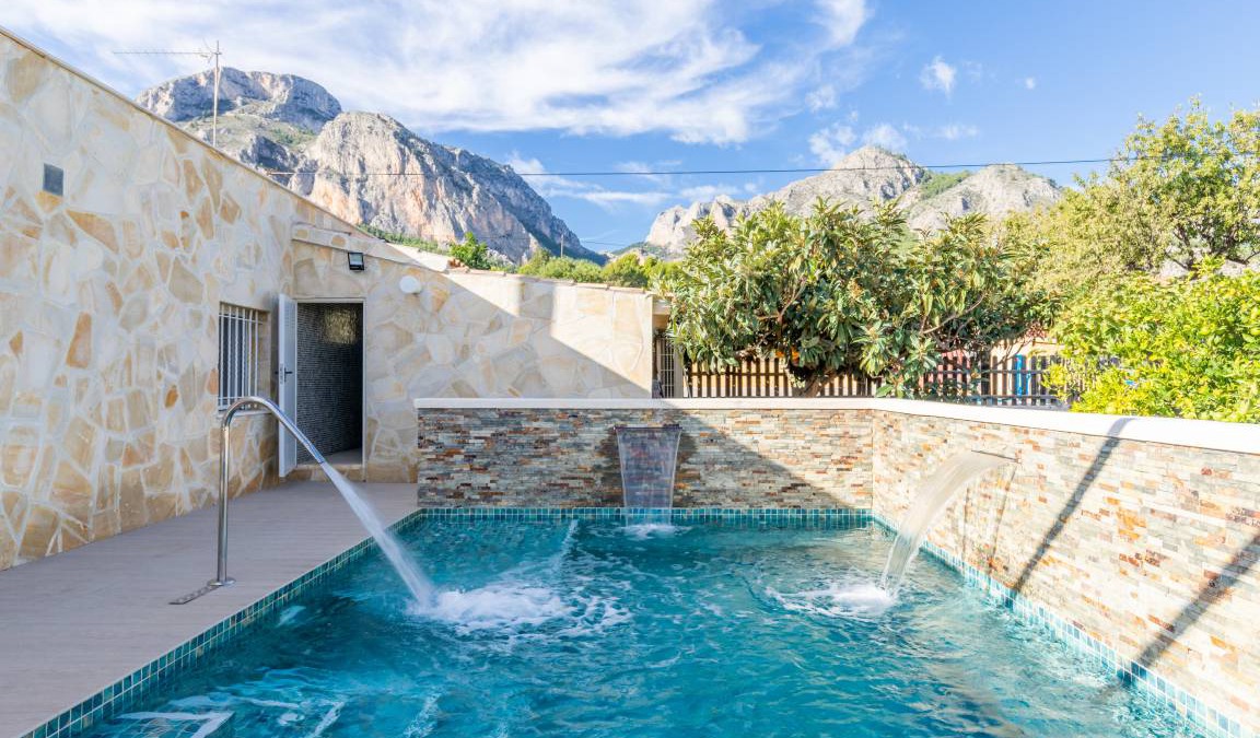 Polop Villa | 100 m² Villa ∙ 2 bedrooms ∙ 6 guests