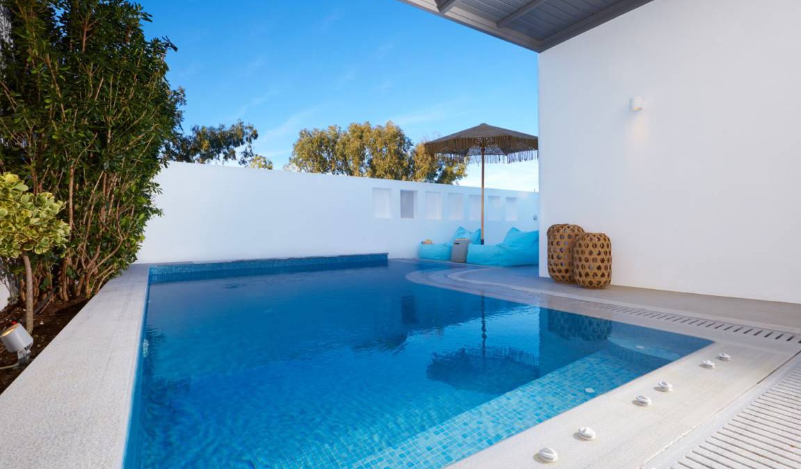 Kamari Villa | 100 m² Villa ∙ 2 bedrooms ∙ 6 guests