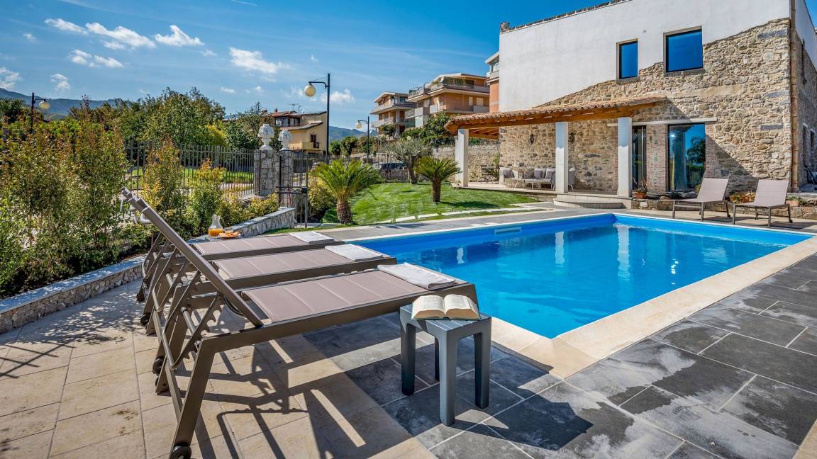 Trappitello Villa | 100 m² Villa ∙ 3 bedrooms ∙ 6 guests
