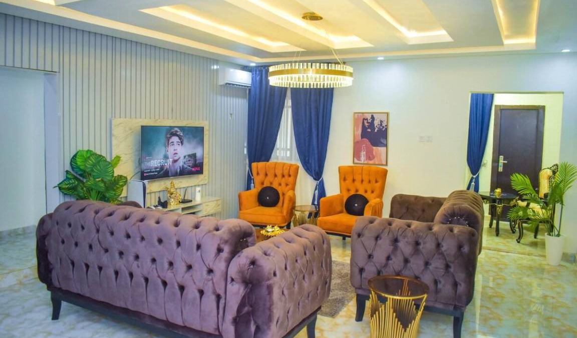 Akure House | 1000 m² House ∙ 3 bedrooms ∙ 5 guests