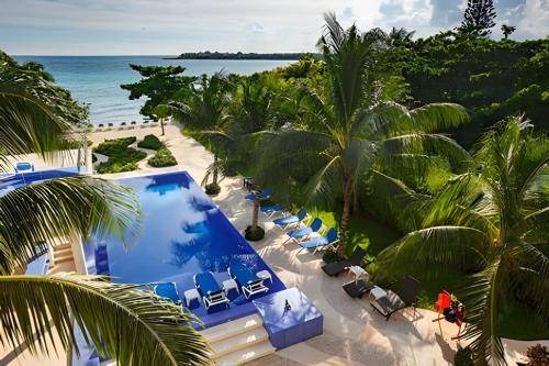 Akumal Resort | 1000 m² Resort ∙ 13 bedrooms ∙ 50 guests