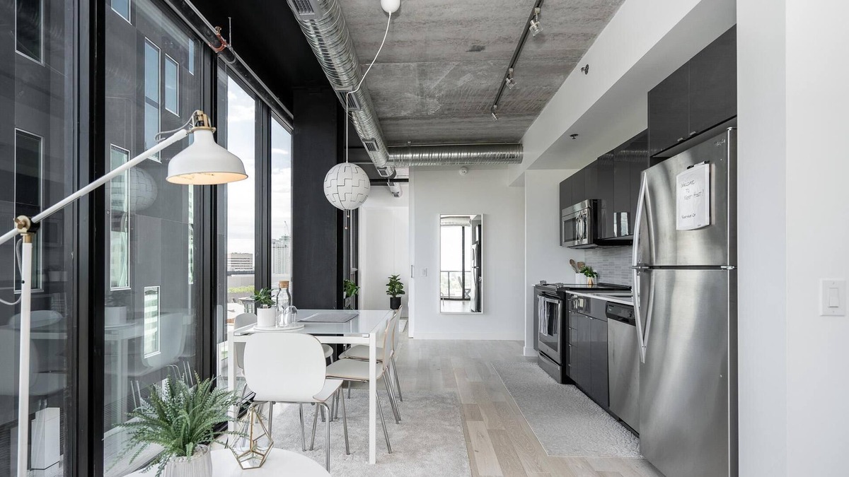 Downtown Winnipeg Condo | (1003)Downtown Glasshouse+Breathtaking 2 Bed 2 Bath +Fast WiFi (311)
