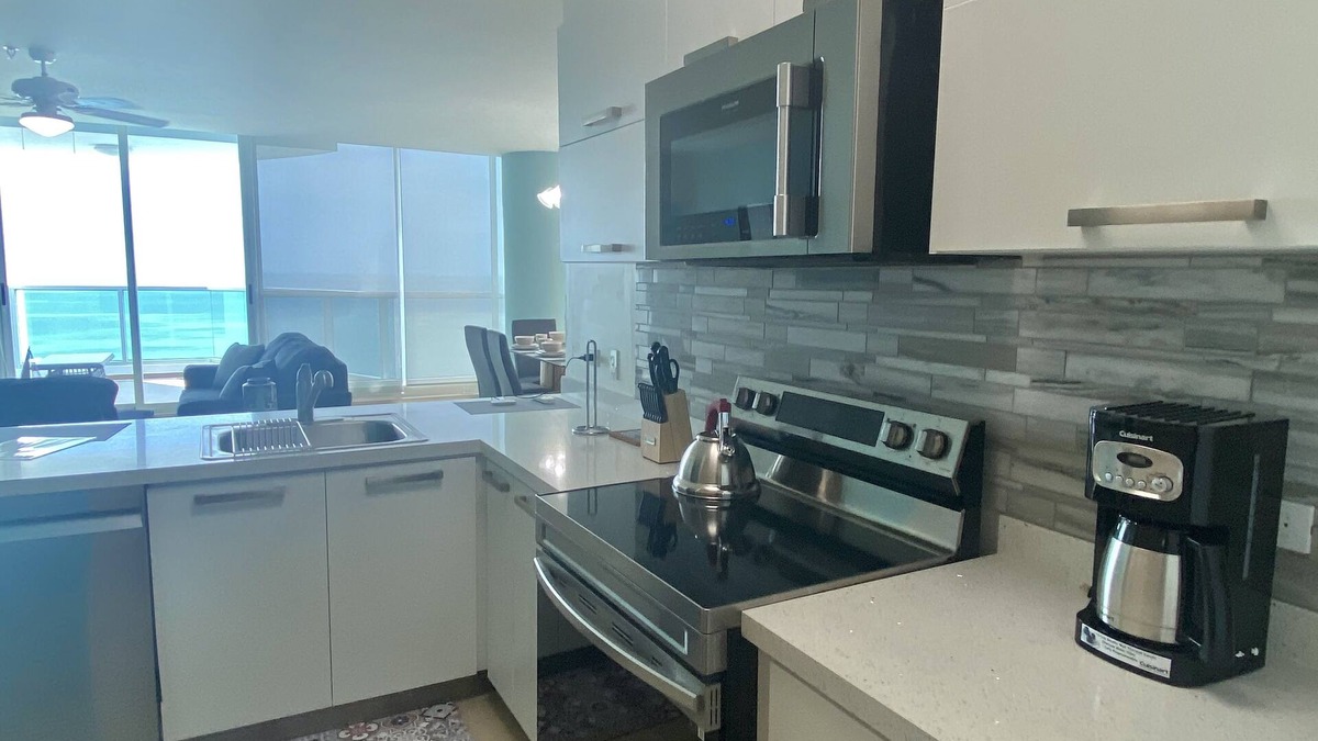 Nueva Gorgona Condo | 1007 DIRECT OCEAN FRONT ~ TROPICAL PARADISE