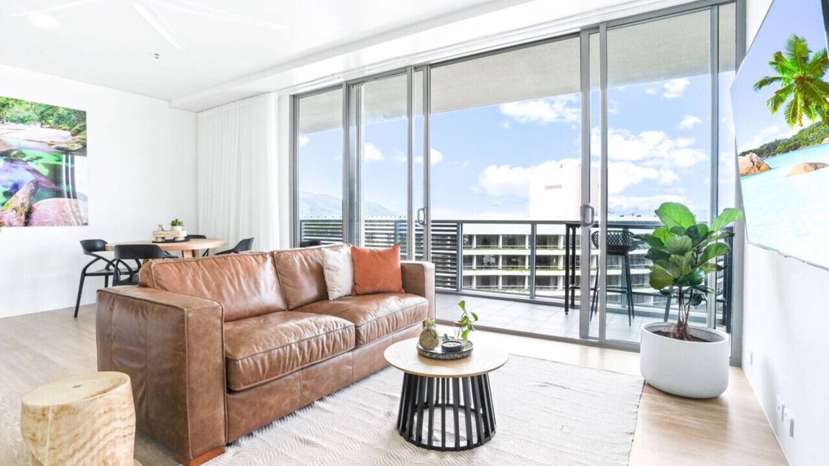 Cairns Central Business District Apartment | 1007 Harbour- Luxury Harbour Lights Apartment | Marina Views | Pool & Gym