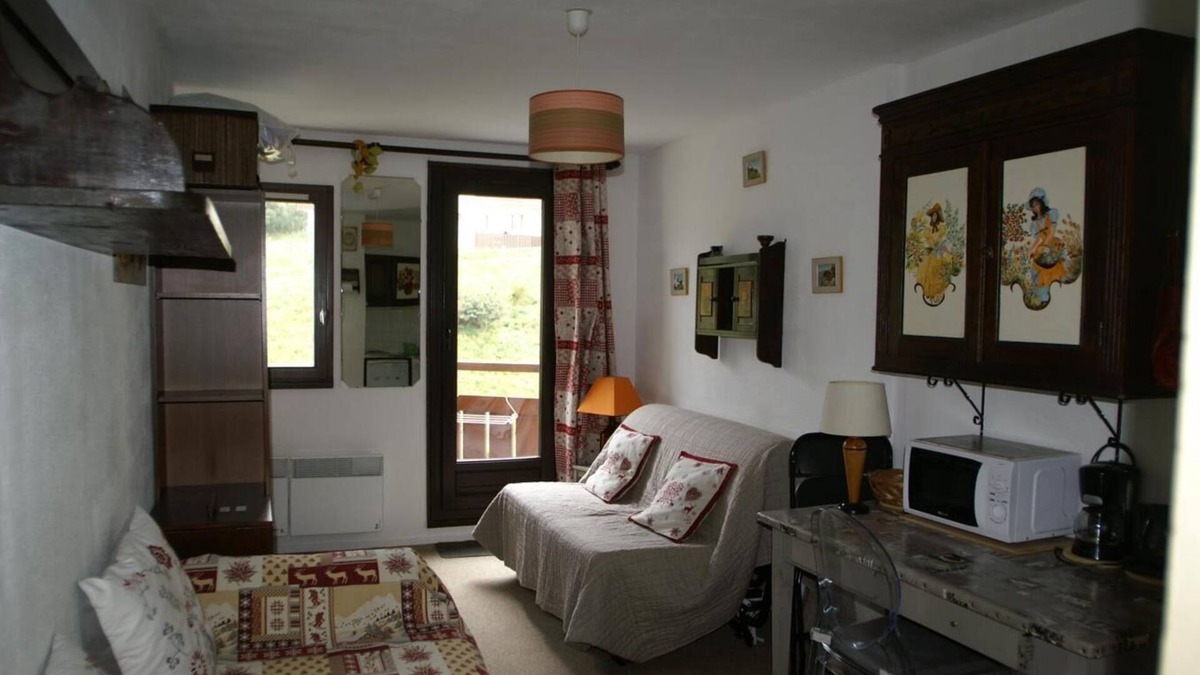 Prapoutel Apartment | 100m from resort center, parking, tv, ski locker, 18m², Les 7 Laux