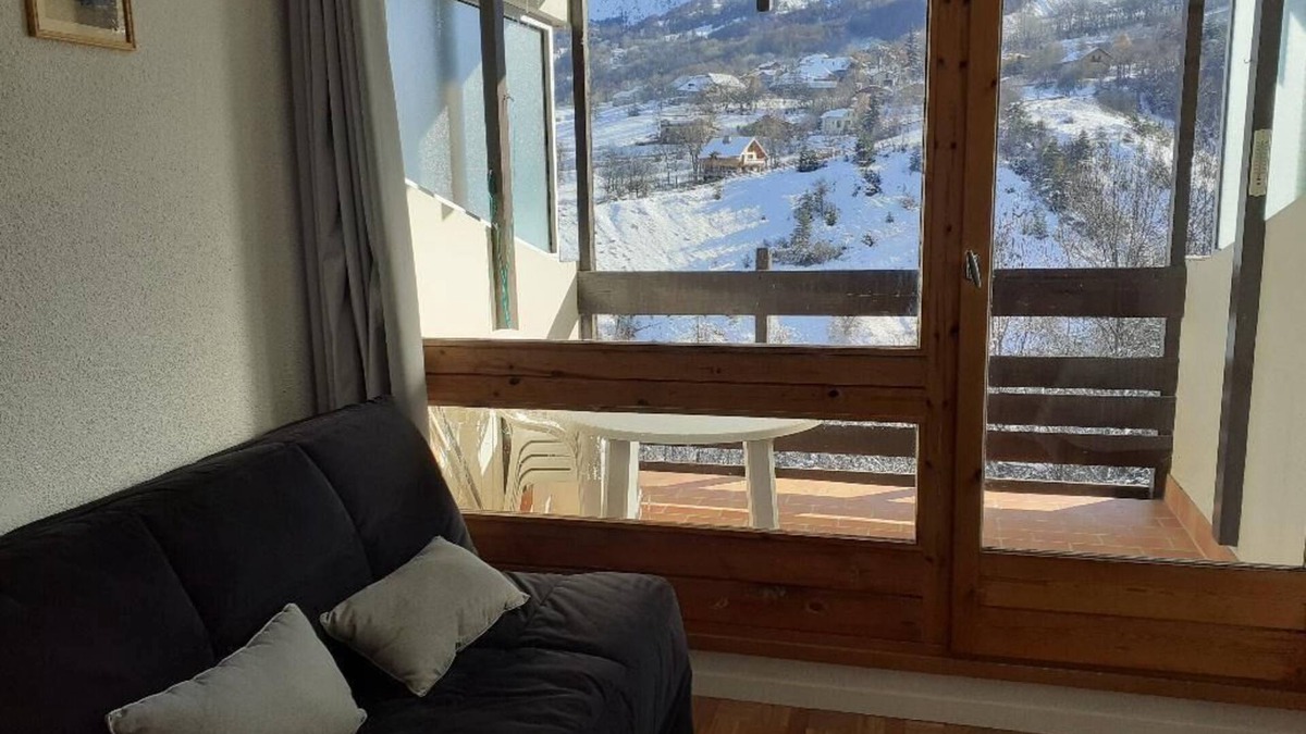 Le Sauze Apartment | 100m from ski slopes, 3rd floor, balcony, tv, 18m², Sauze - Super Sauze