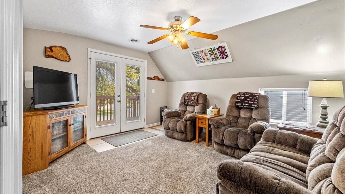 Nampa Apartment | 100Mbps°Smart TV°Full Kitchen°Self Check-In°W/D