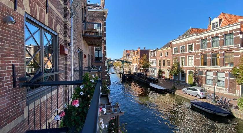 Leiden Apartment | 101 m² Apartment ∙ 2 bedrooms ∙ 6 guests