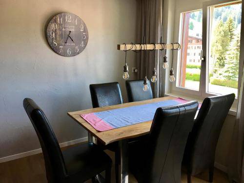 Oberiberg Apartment | 101 m² Apartment ∙ 2 bedrooms ∙ 4 guests