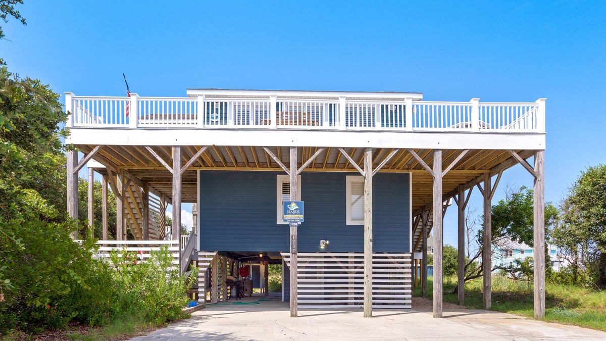 Corolla Village House | 1030 La Ballena Cottage *3 Min Walk to Beach