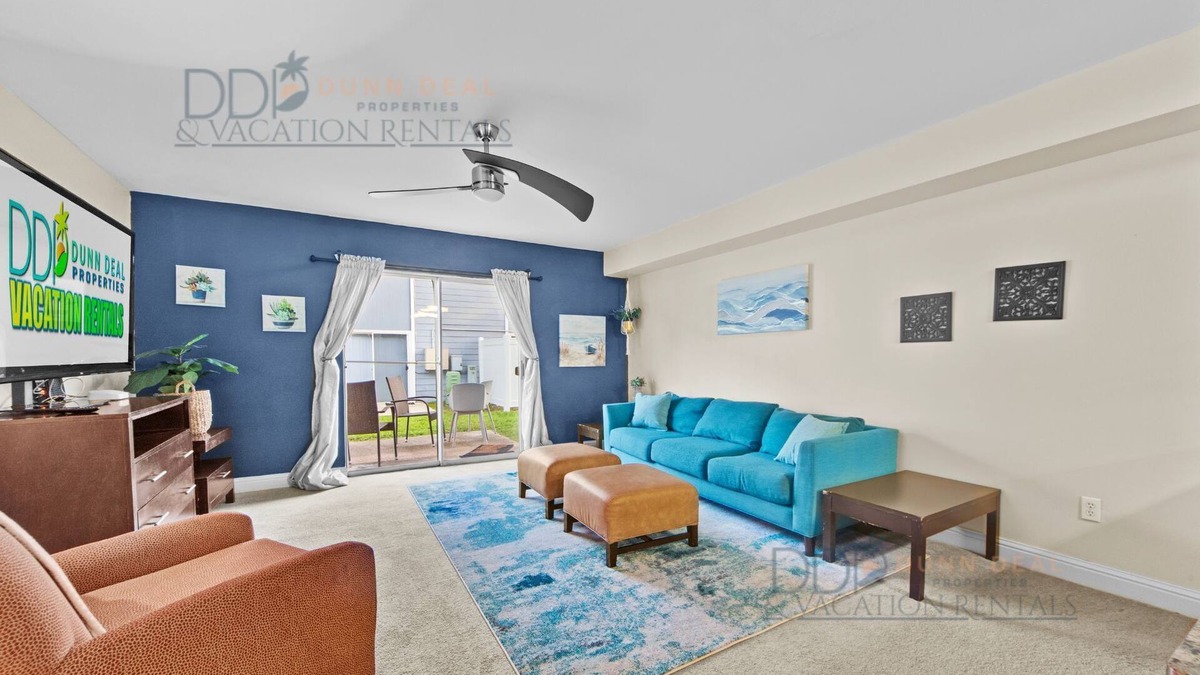 Biloxi Condo | 104 Oak Shores Just a short walk tot he beach!
