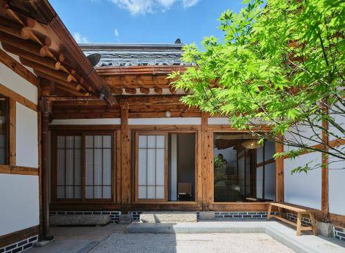 Jongno Apartment | 109 m² Apartment ∙ 3 bedrooms ∙ 8 guests