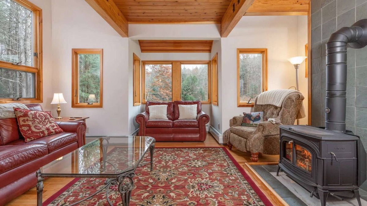 White River Junction House | 10ac, Wood Stove & Private | Wright Reservoir Est.