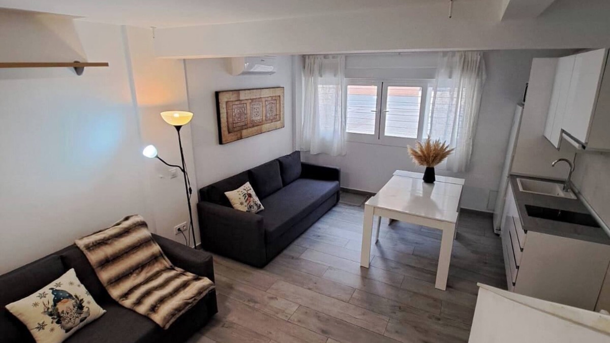 El Pilar Apartment | 10Guests-3minToMetro
