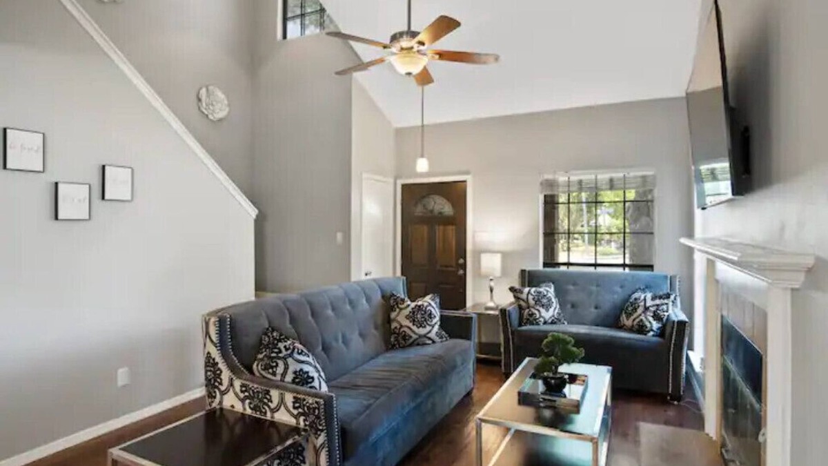 Converse House | 10Min2RandolphAFB~20Min2FtSH~4B/2.5B~PetFriendly!