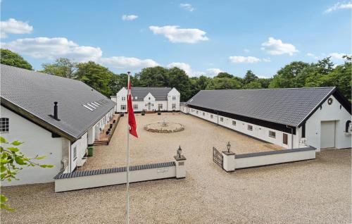 Gording House | 11 Bedroom Cozy Home In Gørding